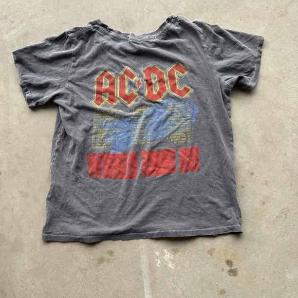 Vintage Women’s AC/DC Graphic Tee - Picture 4 of 4